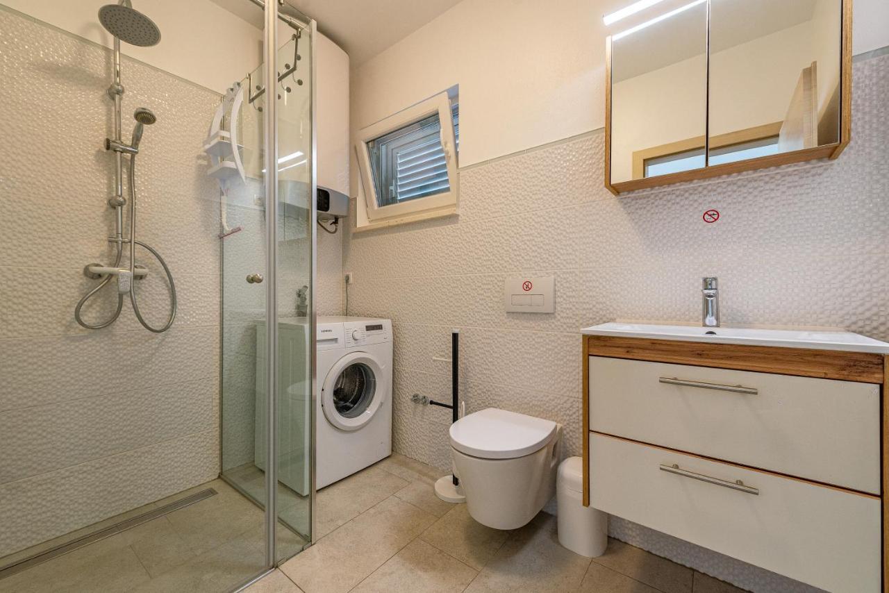 Ferienwohnung Hibiskus App2 Vir Exterior foto