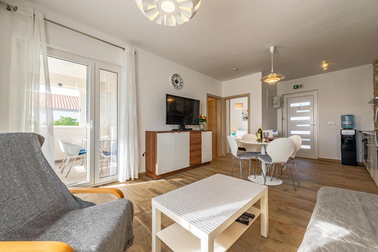 Ferienwohnung Hibiskus App2 Vir Exterior foto